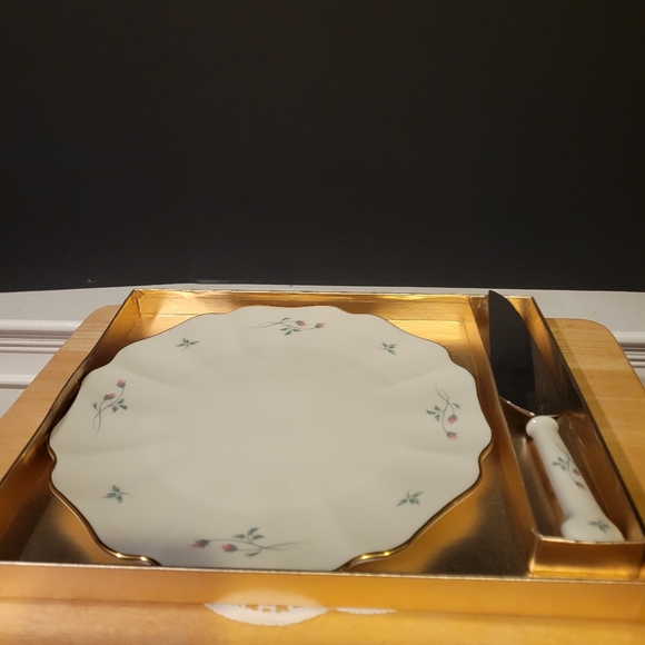 Lenox Rose Manor China 11” Round Cake Plate Platter Gold Trim w/ Serving Piece - Picture 8 of 8